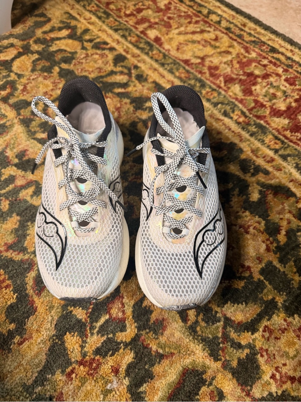 Women's Saucony Endorphin power run size 8 running shoe